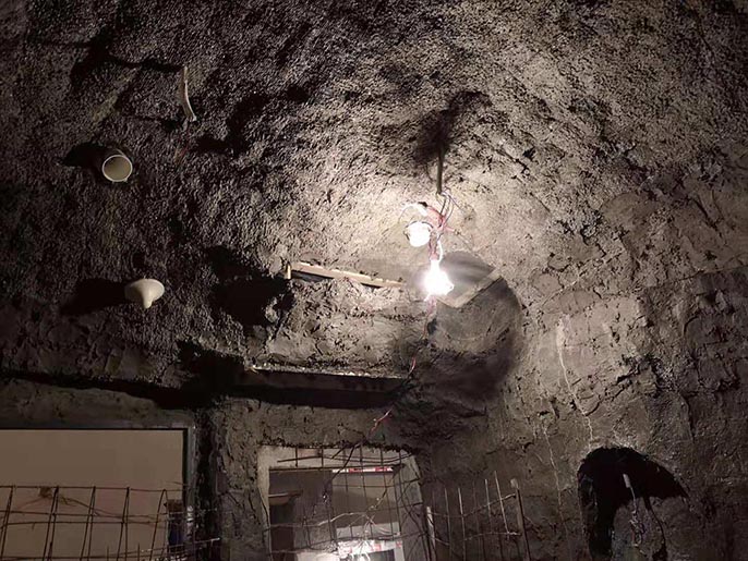 水泥假山.jpg 水泥假山