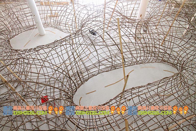 798城市探洞工场制作.jpg 798城市探洞工场制作