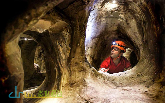 投资798城市探洞工场.jpg 投资798城市探洞工场