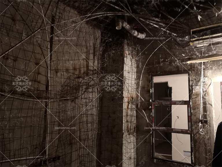 山洞改造房子.jpg 山洞改造房子