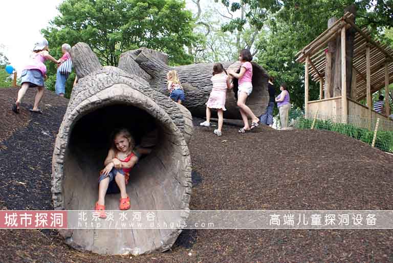 仿真树洞穴探险游乐项目.jpg 仿真树洞穴探险游乐项目