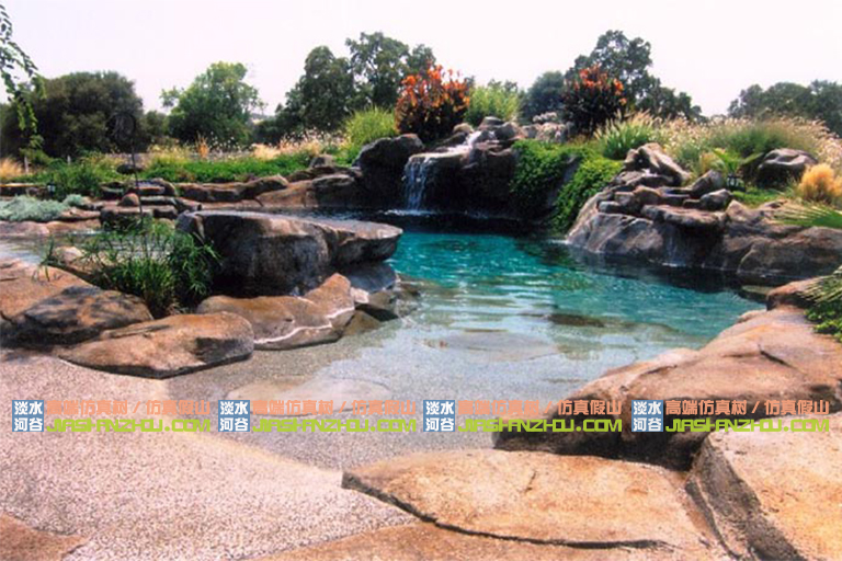 塑石假山.jpg 塑石假山