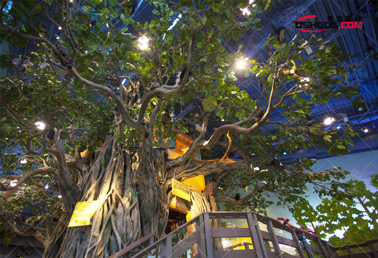 室内假树.jpg 室内假树