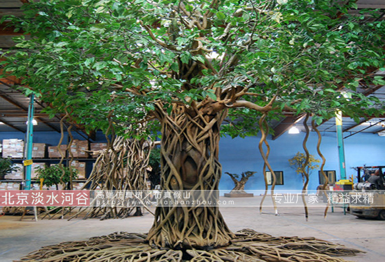 大型仿真树.jpg 大型仿真树