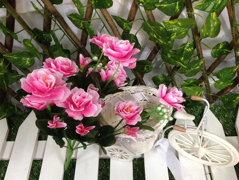 人造悬挂植物.jpg 人造悬挂植物