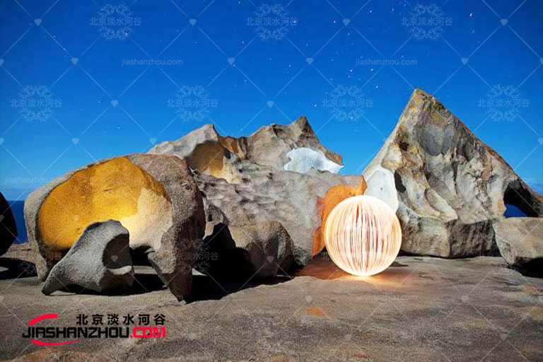 塑石假山.jpg 塑石假山