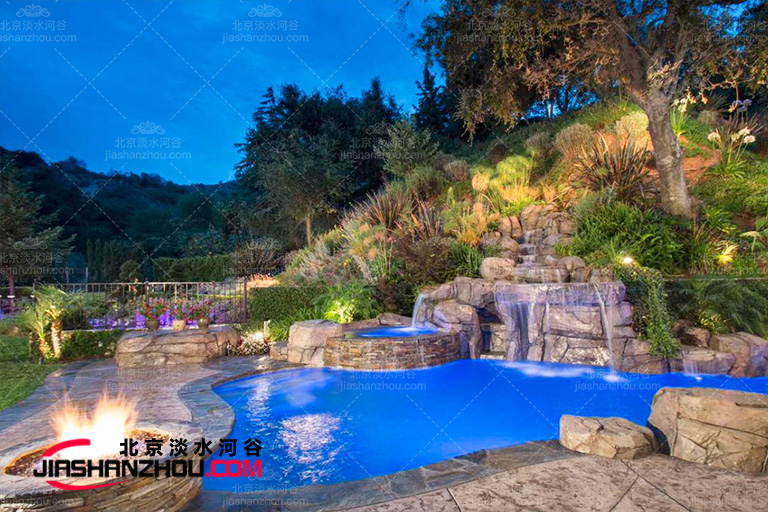 塑石假山.jpg 塑石假山