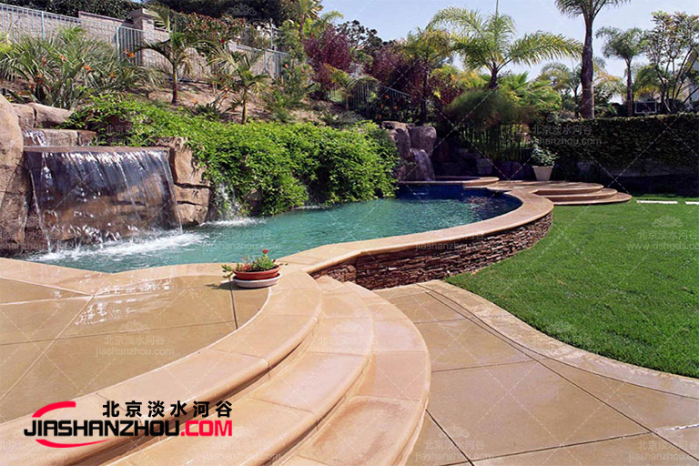 塑石假山.jpg 塑石假山