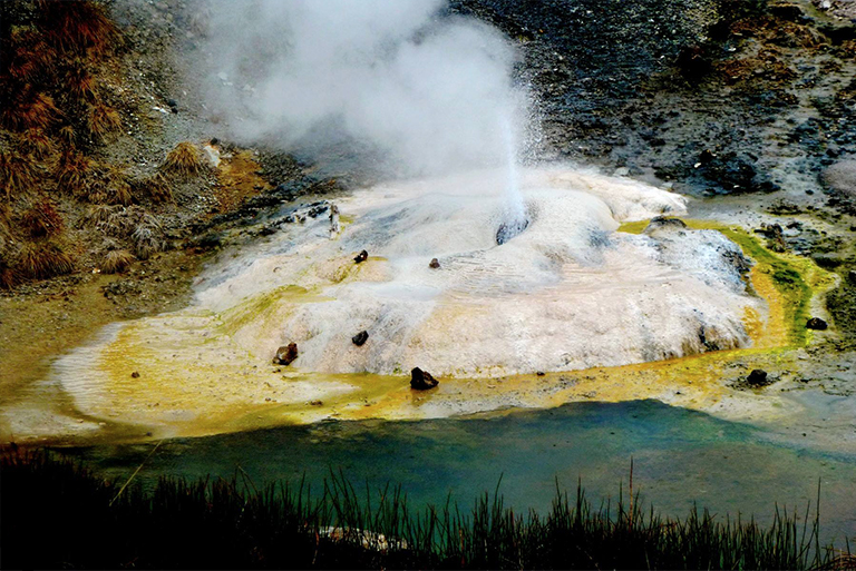 黄石公园.jpg 黄石公园