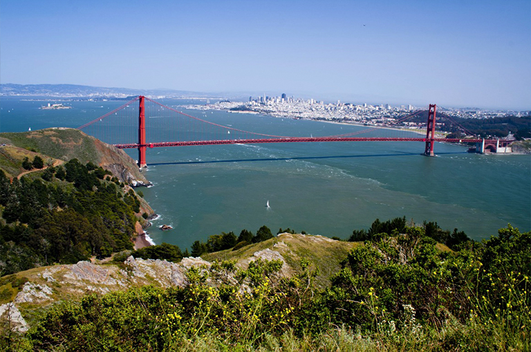 桥北侧的金门大桥.jpg 桥北侧的金门大桥