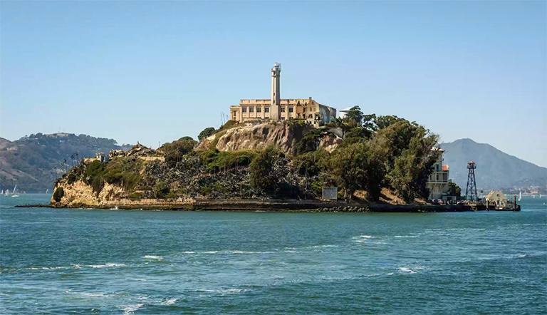 恶魔岛.jpg 恶魔岛