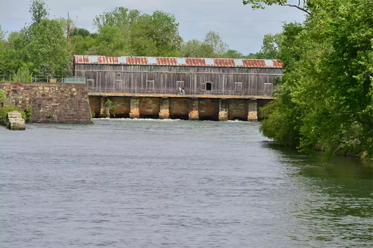 乔治亚州奥古斯塔的奥古斯塔运河.jpg 乔治亚州奥古斯塔的奥古斯塔运河