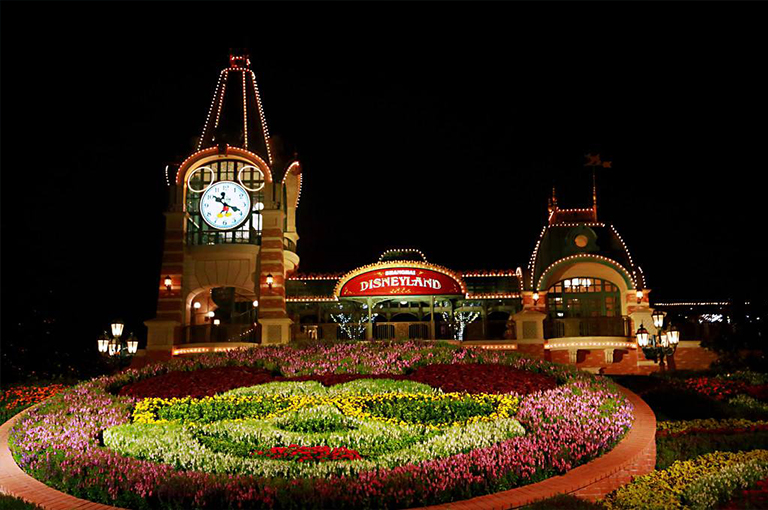 迪士尼主题公园.jpg 迪士尼主题公园