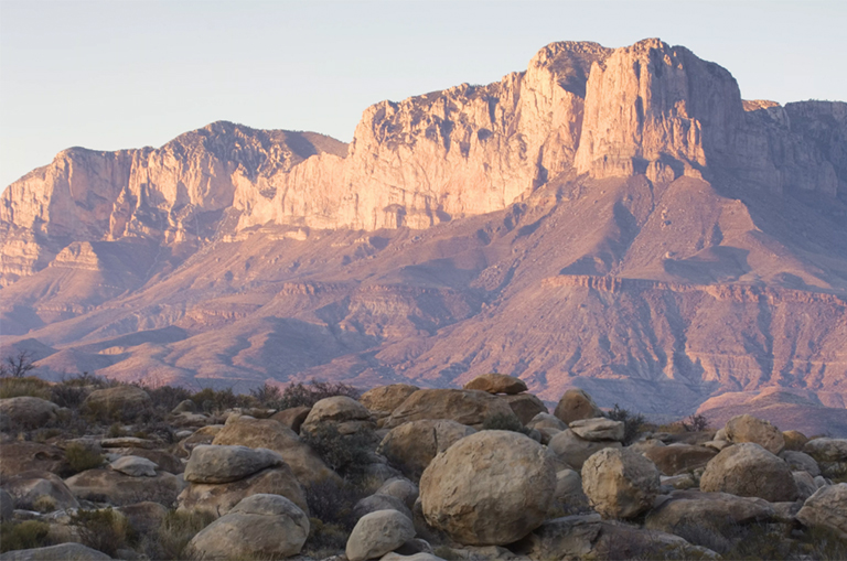 在瓜达卢佩山的日落在松城.jpg 在瓜达卢佩山的日落在松城