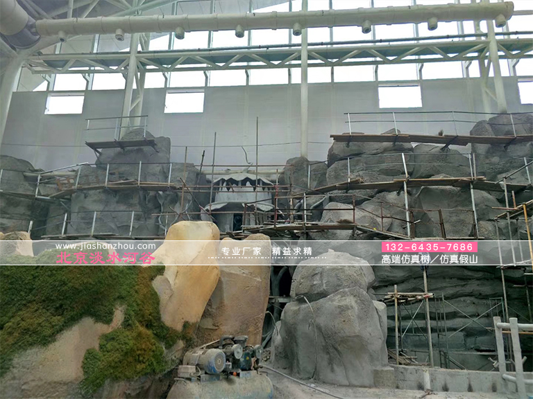 塑石假山.jpg 塑石假山