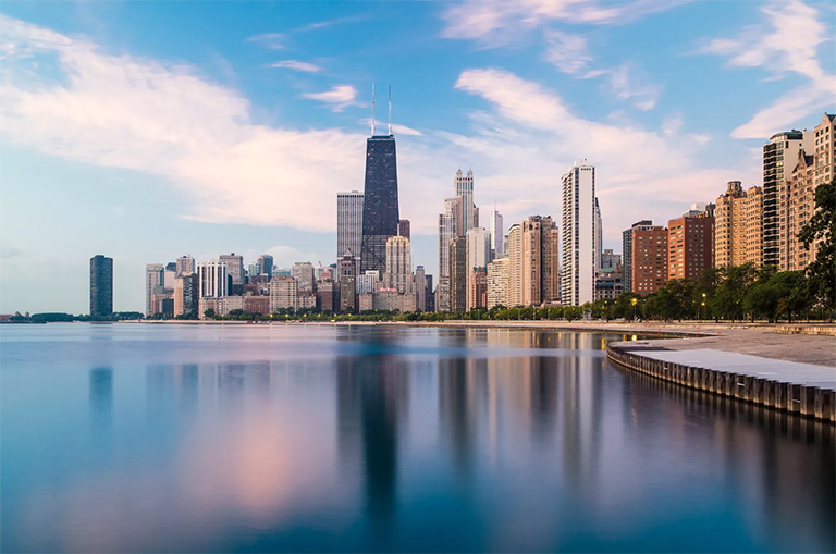 美国，伊利诺伊州，芝加哥，城市天际线和密歇根湖