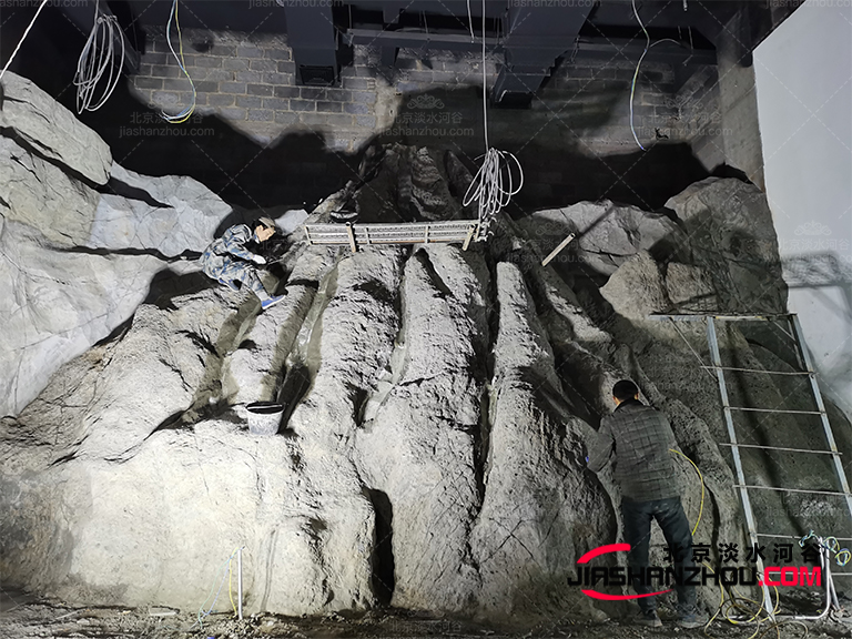 塑石假山.jpg 塑石假山