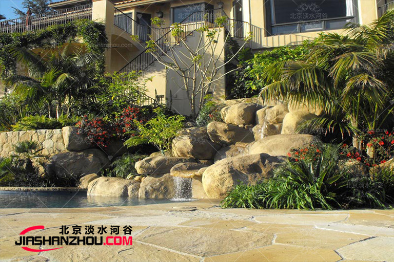 塑石假山.jpg 塑石假山