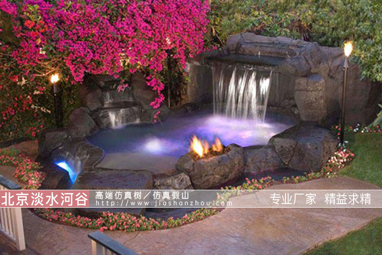 假山鱼池.jpg 假山鱼池