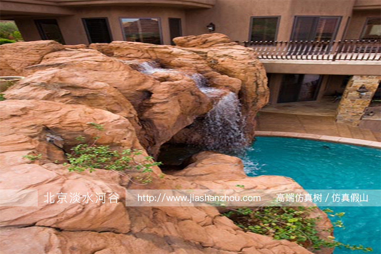 假山鱼池.jpg 假山鱼池