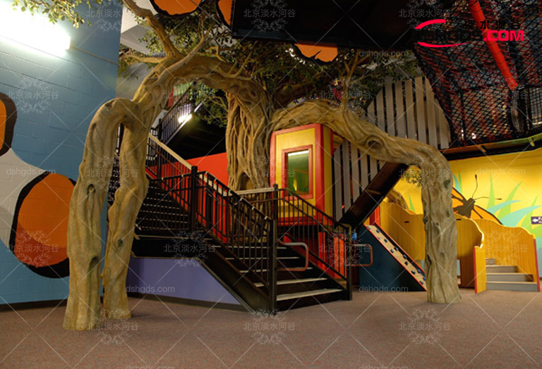 人造仿真假树.jpg 人造仿真假树