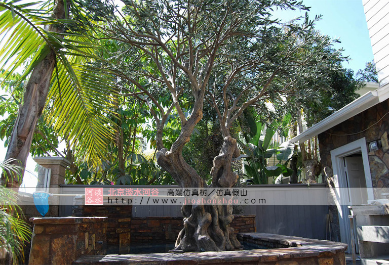 人造仿真假树.jpg 人造仿真假树