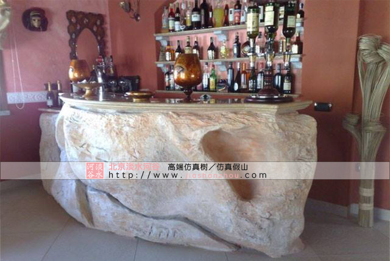 仿真树吧台.jpg 仿真树吧台