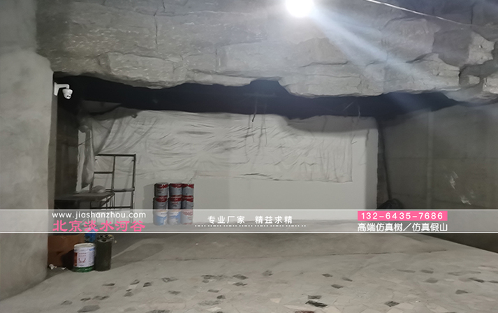 仿真盐洞酒店.jpg 仿真盐洞酒店