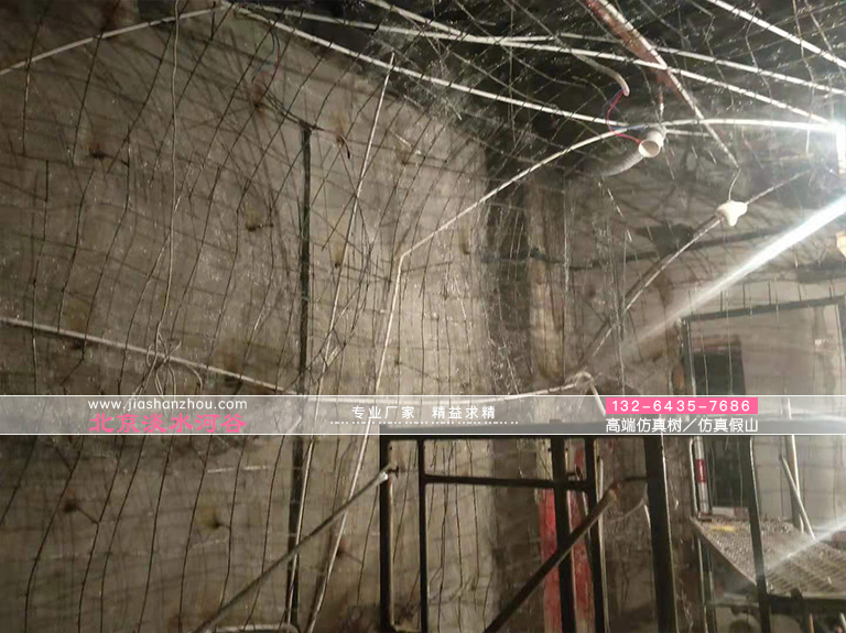 洞穴特色酒店.jpg 洞穴特色酒店