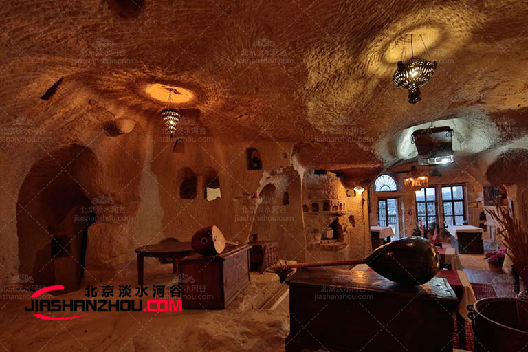 旅游洞穴酒店