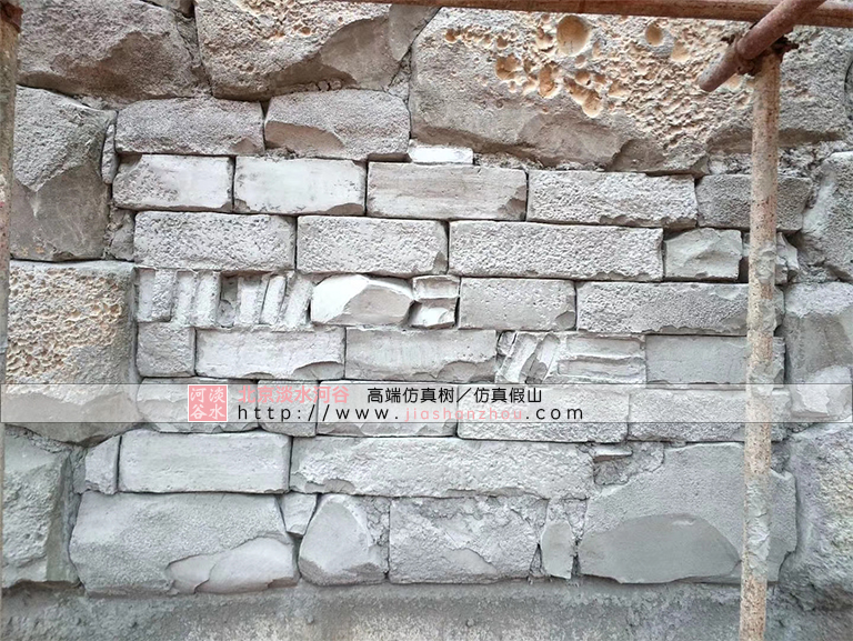 洞穴式旅游客栈.jpg 洞穴式旅游客栈