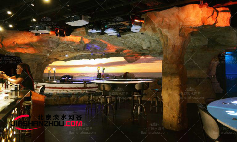 洞穴式旅游客栈.jpg 洞穴式旅游客栈