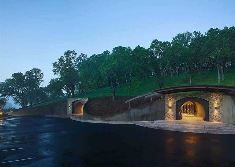 天然岩洞烤肉店.jpg 天然岩洞烤肉店