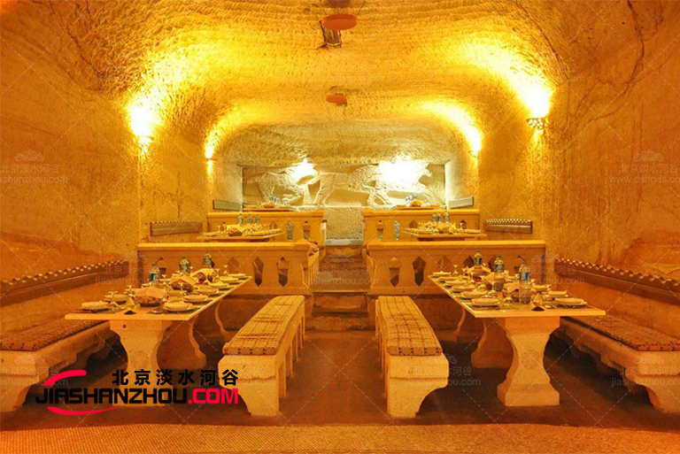 洞穴餐厅.jpg 洞穴餐厅