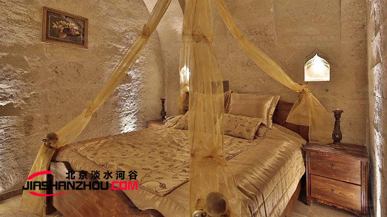 仿真岩洞酒店.jpg 仿真岩洞酒店