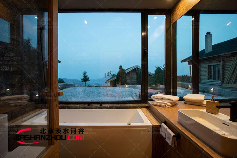 木质仿洞穴酒店.jpg 木质仿洞穴酒店