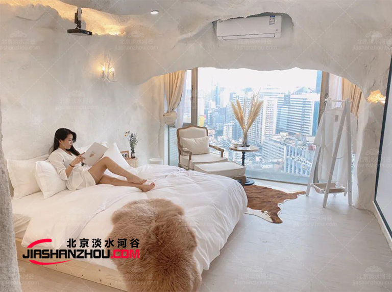 仿真盐洞轰趴馆.jpg 仿真盐洞轰趴馆