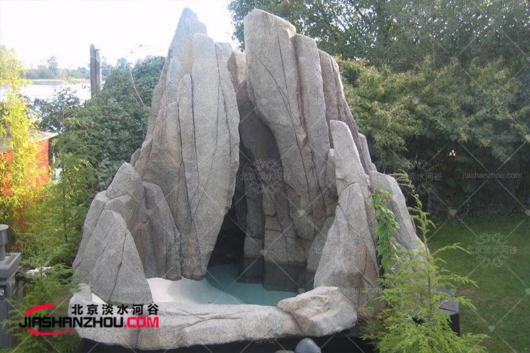 塑石假山.jpg 塑石假山