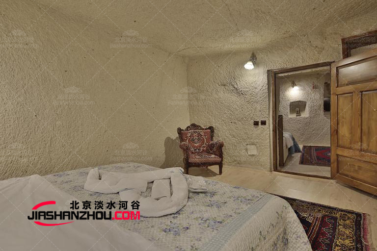 仿真岩洞旅游客栈.jpg 仿真岩洞旅游客栈