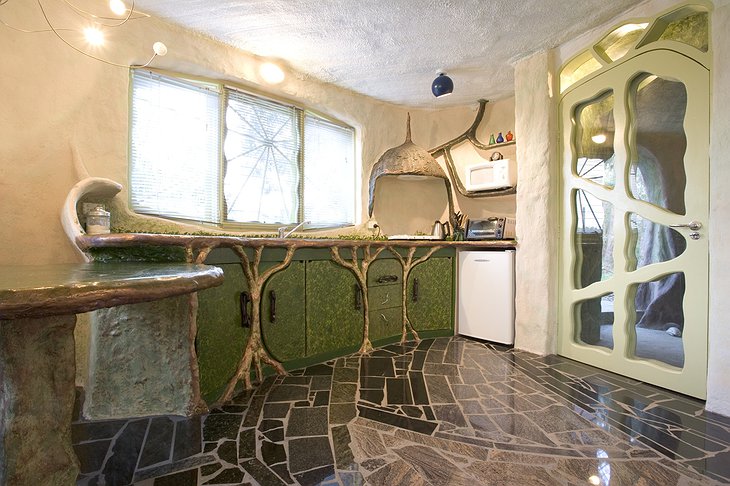 山洞咖啡厅.jpg 山洞咖啡厅