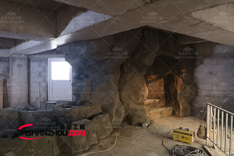 山洞别墅.jpg 山洞别墅