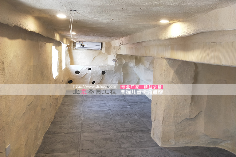 洞穴式盐疗房.jpg 洞穴式盐疗房