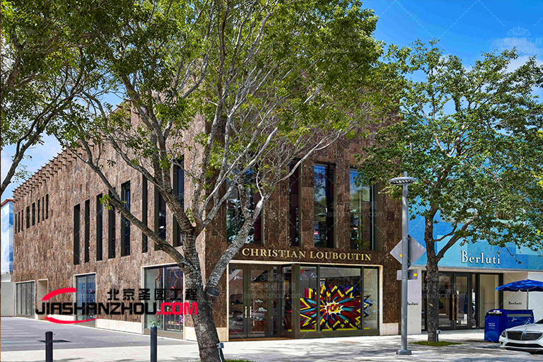 仿真树皮酒店.jpg 仿真树皮酒店