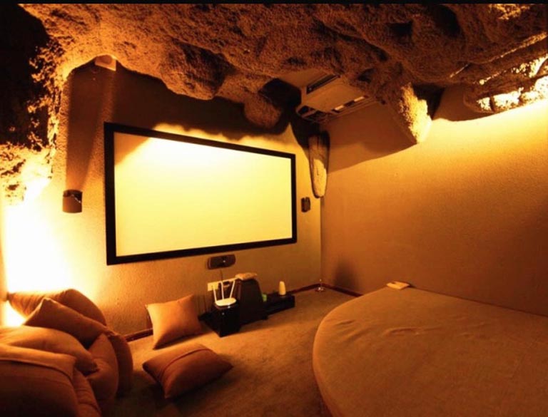 仿真盐洞轰趴馆.jpg 仿真盐洞轰趴馆