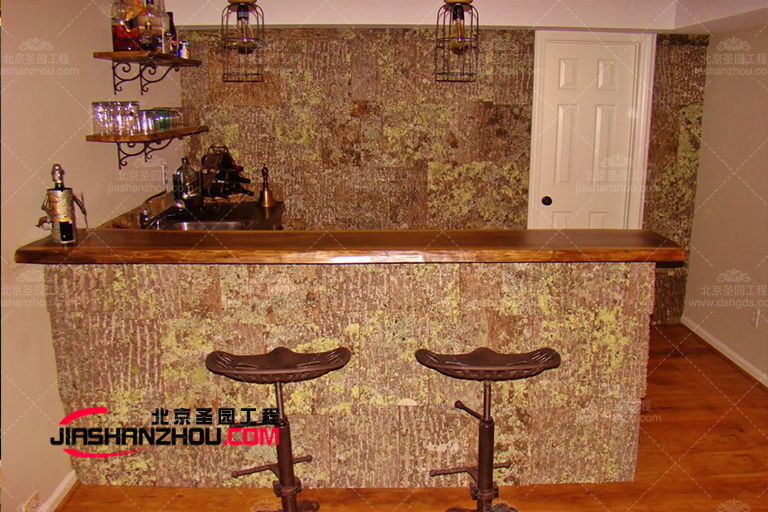 仿真洞穴木质酒店.jpg 仿真洞穴木质酒店