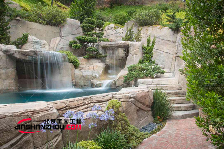 塑石假山.jpg 塑石假山