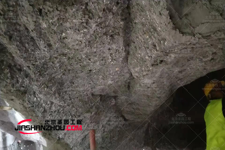 岩洞旅馆.jpg 岩洞旅馆