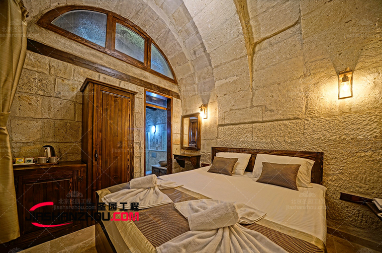 山洞别墅.jpg 山洞别墅