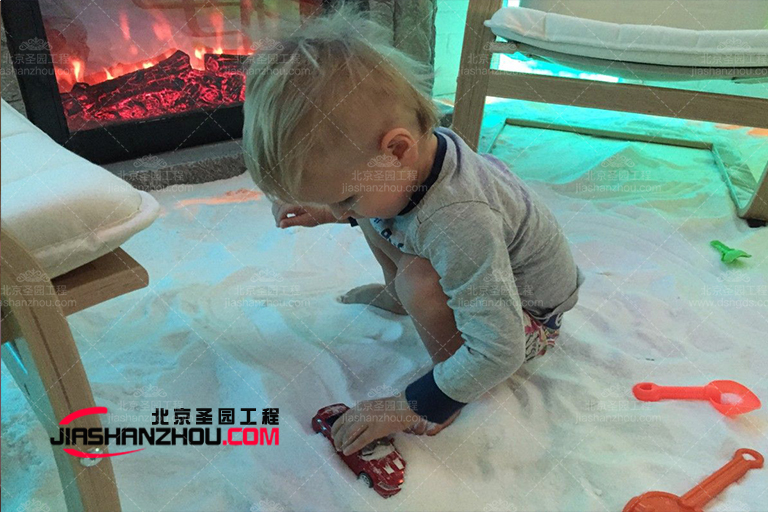 洞穴主题盐疗房.jpg 洞穴主题盐疗房