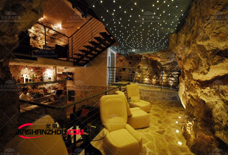 洞穴餐厅.jpg 洞穴餐厅